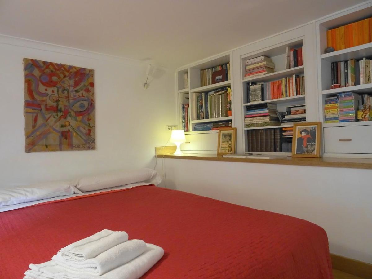 Mezzocannone Holiday House Napoli Esterno foto